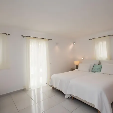 Charissi Otel 3*
