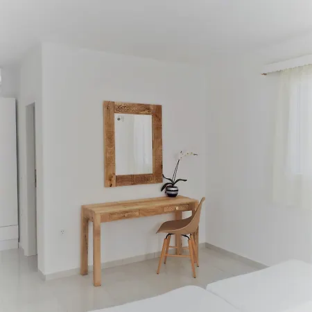 Hotel Charissi