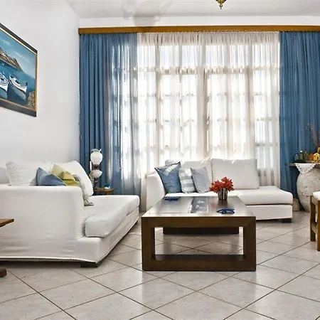Charissi Hotel 3*